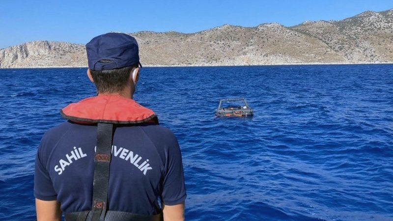 Marmaris açıklarında 26 göçmen kurtarıldı