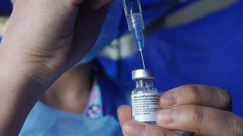 Yunan araştırmacılar, BioNTech'in en az 1 yıl etkili olduğunu söyledi