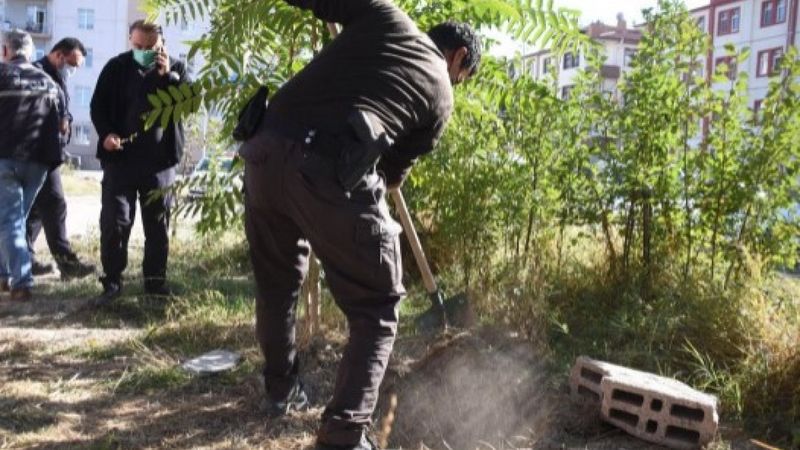 Kayseri'de ceset şüphesiyle kazılan çukurdan köpek ölüsü çıktı