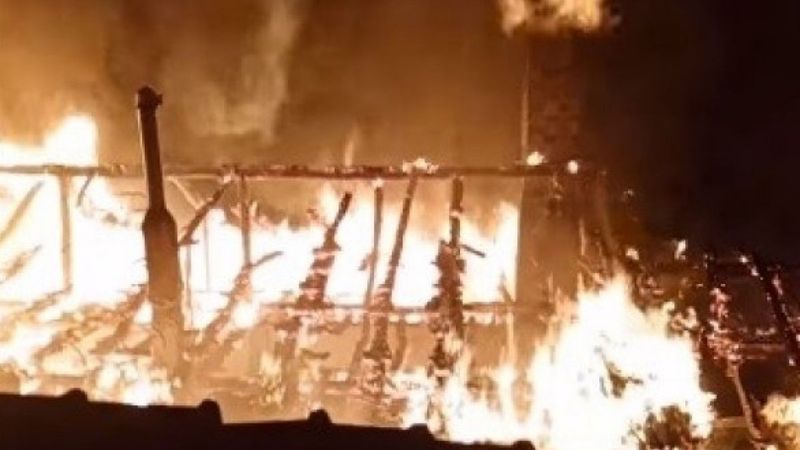 Kastamonu'da jelle soba yakmak isteyen kişinin evi yandı