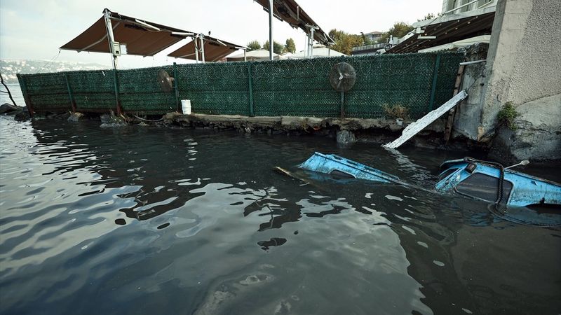 Boğaz'a dökülen Bekar Deresi'nin yaydığı kötü koyuya vantilatörlü çözüm