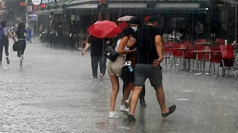 Meteoroloji'den İzmir için sağanak yağış uyarısı