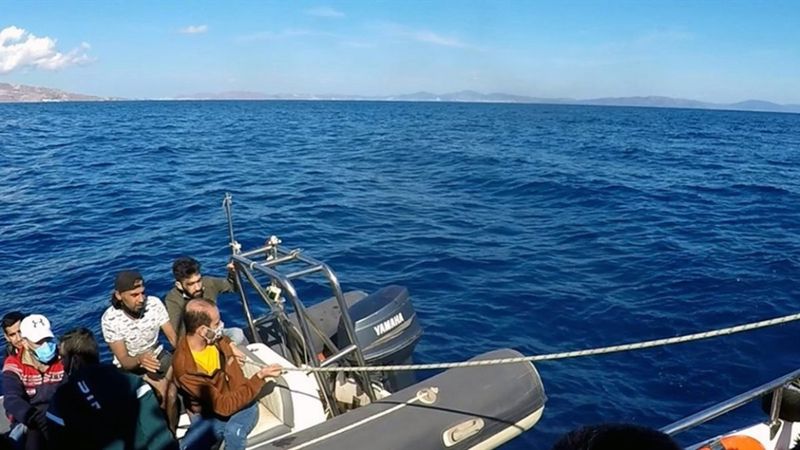 Datça açıklarında 28 kaçak göçmen kurtarıldı