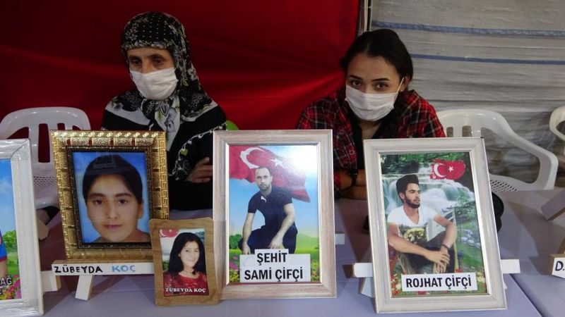 Diyarbakır'da nöbete katılan ağabey: Kardeşimi HDP kaçırdı