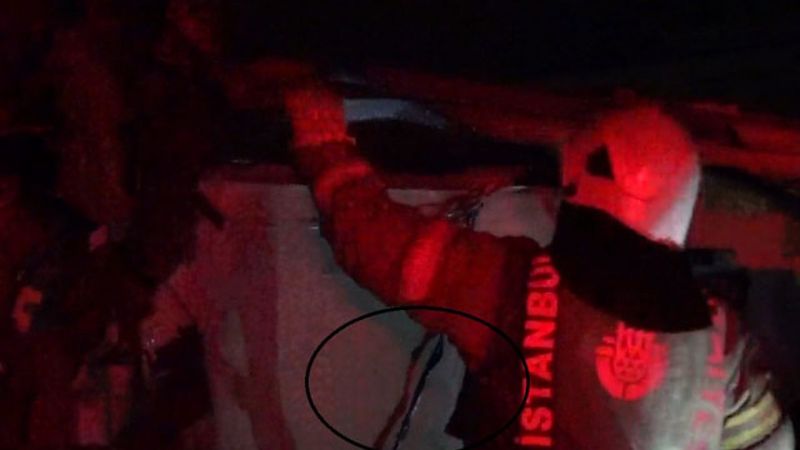 Silivri'de kaçak elektrik kablosu yangın çıkardı