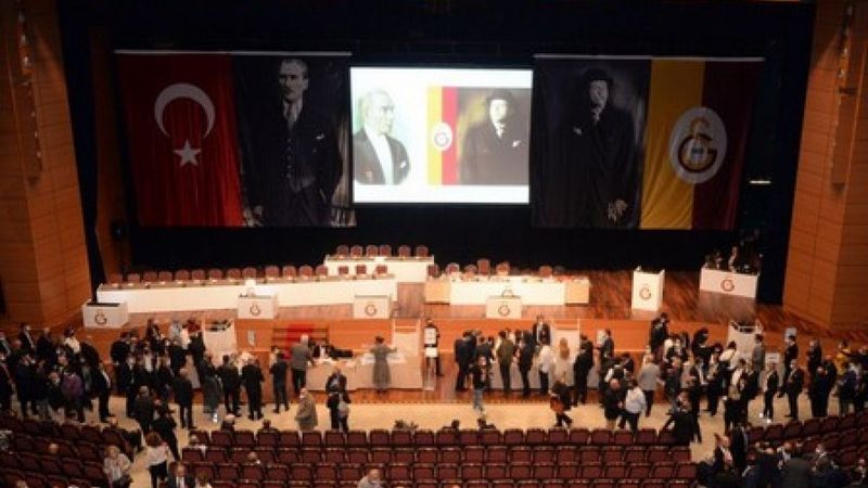 Galatasaray'da Mustafa Cengiz yönetimi mali yönden ibra edildi