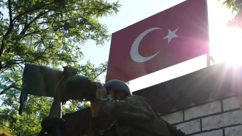 Hudut Kartalları sınırda 10 teröristi yakaladı