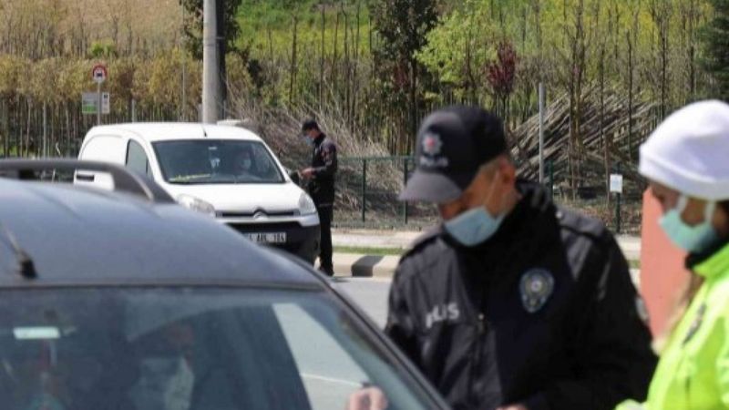 Sakarya'da polis, denetimlerde ceza yağdırdı