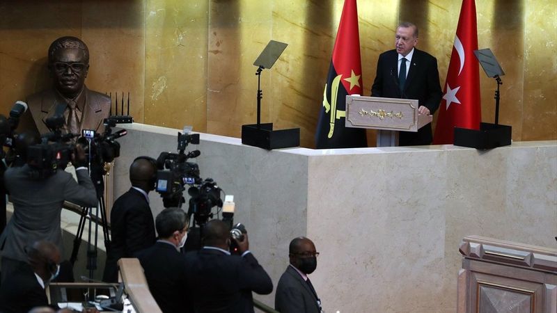 Fransa'nın gündemi Cumhurbaşkanı Erdoğan'ın Afrika turu