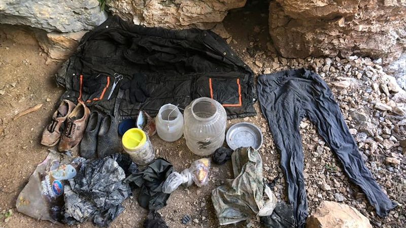 Erzincan kırsalında teröristlerce kullanılan 12 mağara imha edildi