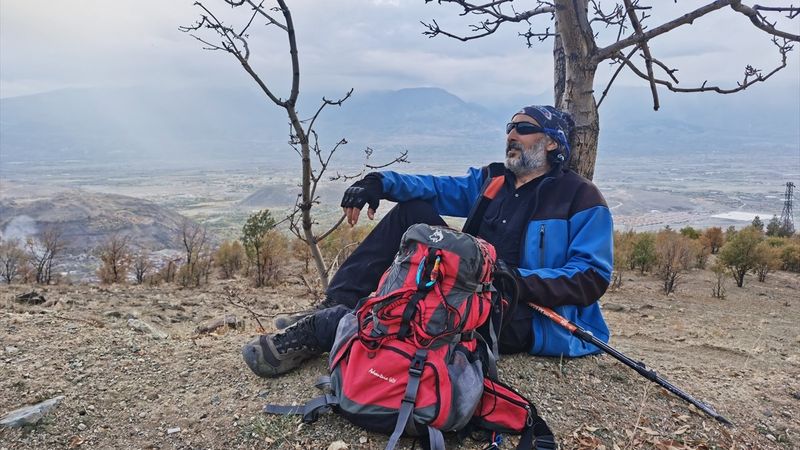 Balıkesirli profesyonel dağcı, Anadolu Parsı olmak için 81 ilin zirvesine tırmanıyor