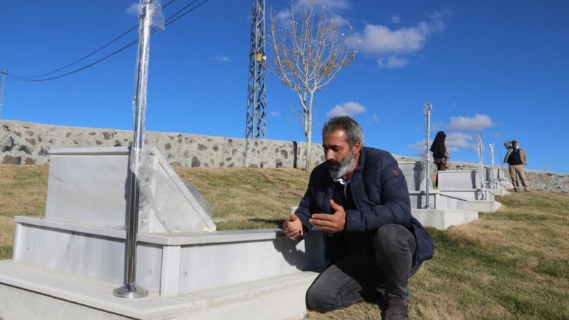Erzurum'da PKK'nin katlettiği 33 kişi unutulmadı