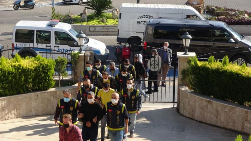 Canan Karatay’ı dolandıran şebeke üyeleri tutuklandı