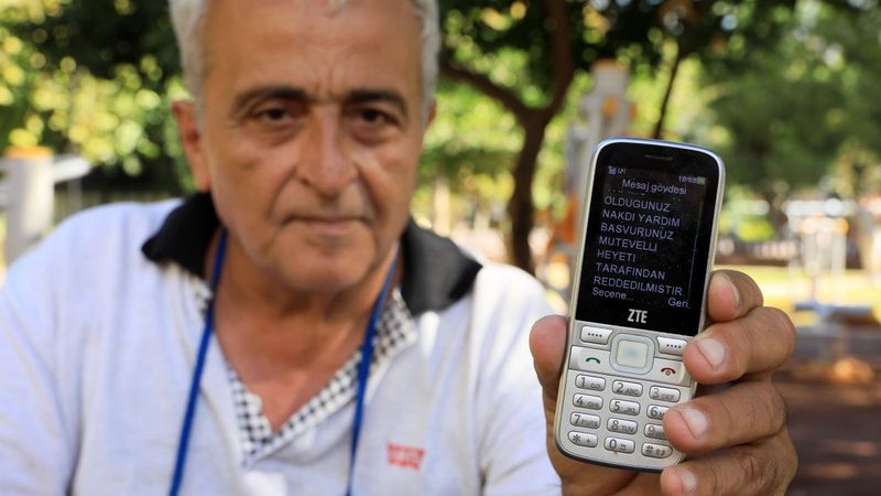 Antalya'da yüzde 80 engelli adam bakımevindeki eşi için yardım istedi