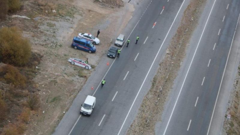 Konya'da trafik kurallarına uymayan sürücüler helikopter ile denetlendi