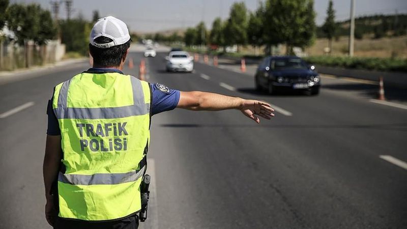 Ankara'da 29 Ekim Cumhuriyet Bayramı dolayısıyla bazı yollar trafiğe kapatılacak