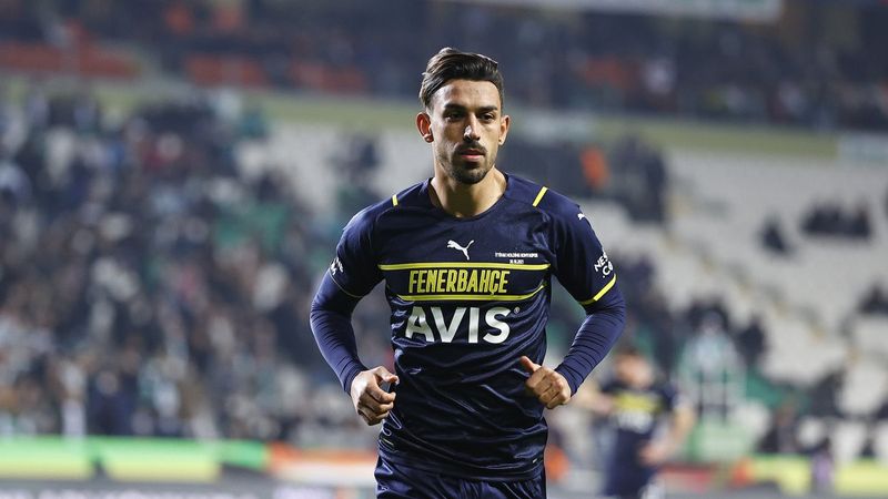 Konyaspor - Fenerbahçe maçında İrfan Can Kahveci'den harika frikik golü