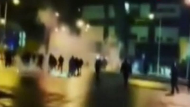 Sporting taraftarı, Beşiktaş taraftarına saldırdı