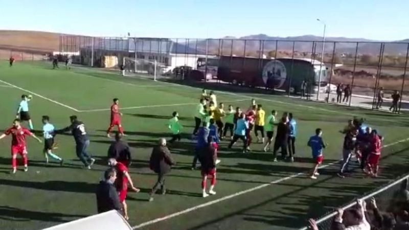 Bölgesel Amatör Lig'de bir müsabaka kavga nedeniyle ertelendi