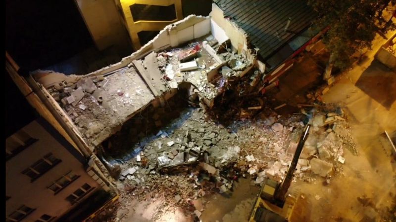 Malatya’da çöken binadaki hasar gün ağarınca ortaya çıktı