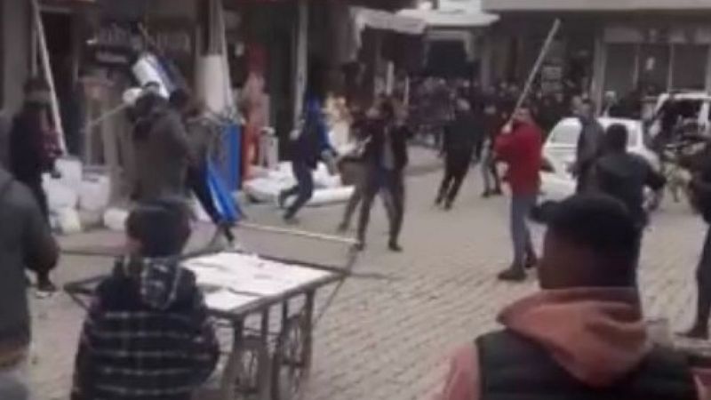 Iğdır’da husumetli iki grup cadde ortasında birbirine girdi