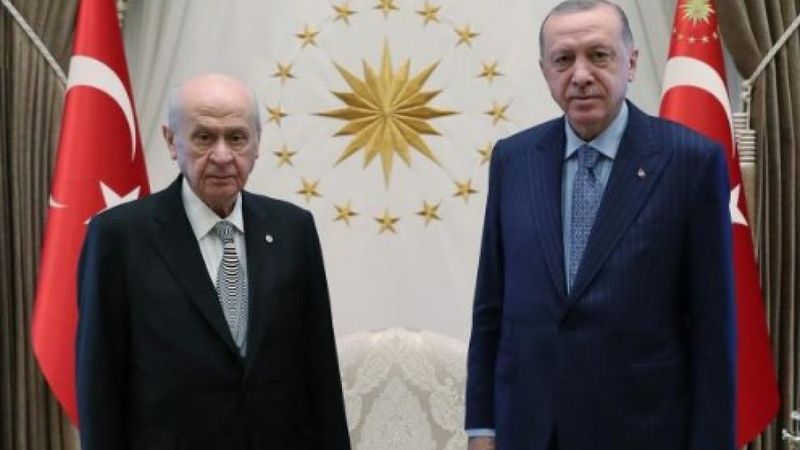 Devlet Bahçeli'den Cumhurbaşkanı Erdoğan'a tebrik telefonu