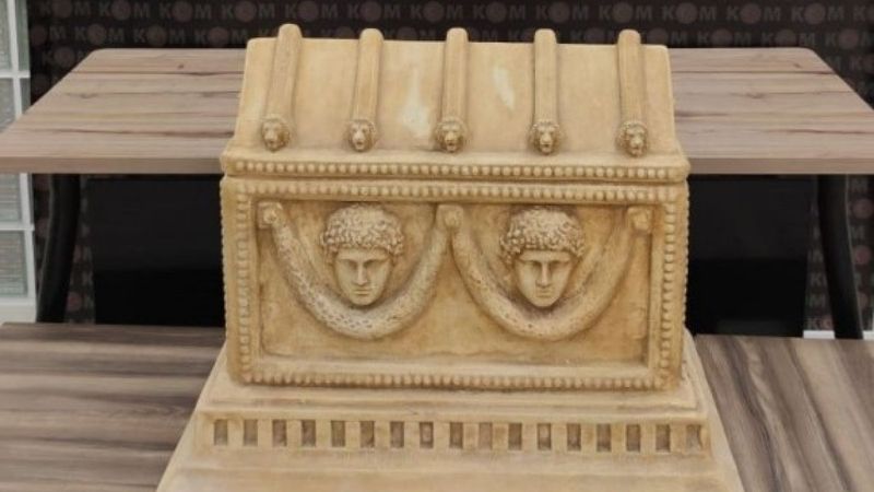 Manisa’da Roma dönemine ait lahit ele geçirildi