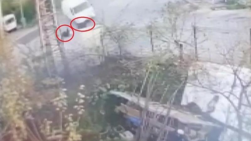 Bursa'da minibüs iki kadını ezdi, biri öldü