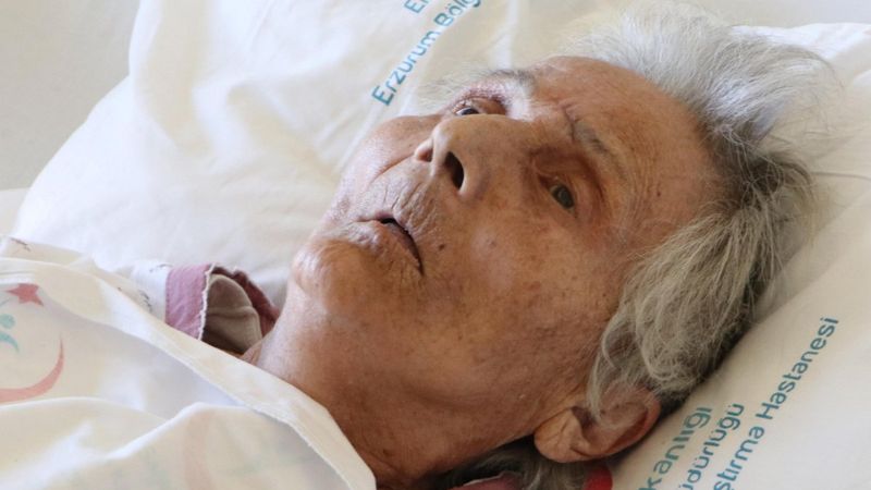 Erzurum'da 90 yaşında koronavirüsü yendi