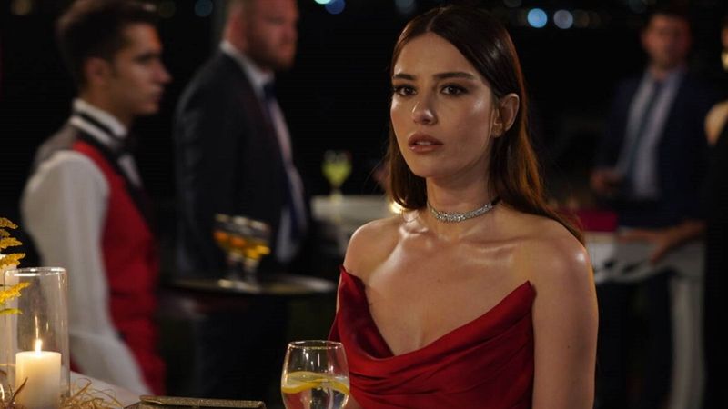 Özge Gürel Bay Yanlış'tan sonra setlere geri dönüyor! İşte yeni projesi
