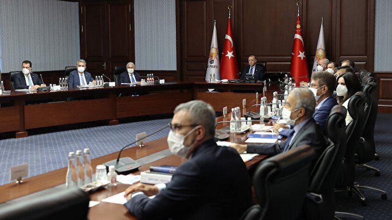 AK Parti'den dövizdeki artışa çözüm için yol haritası