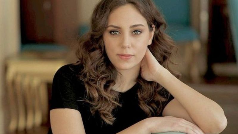 Öykü Karayel ve kardeşi Ezgi Karayel'i birbirinden ayıramayacaksınız