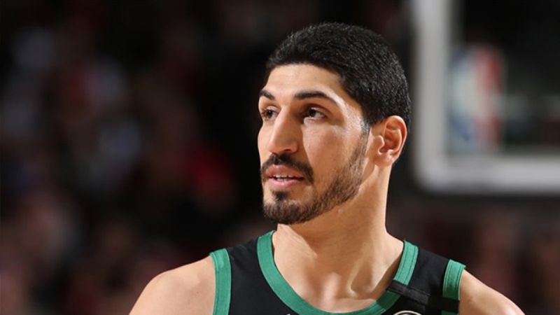 Enes Kanter, ABD vatandaşı oldu soyadını değiştirdi