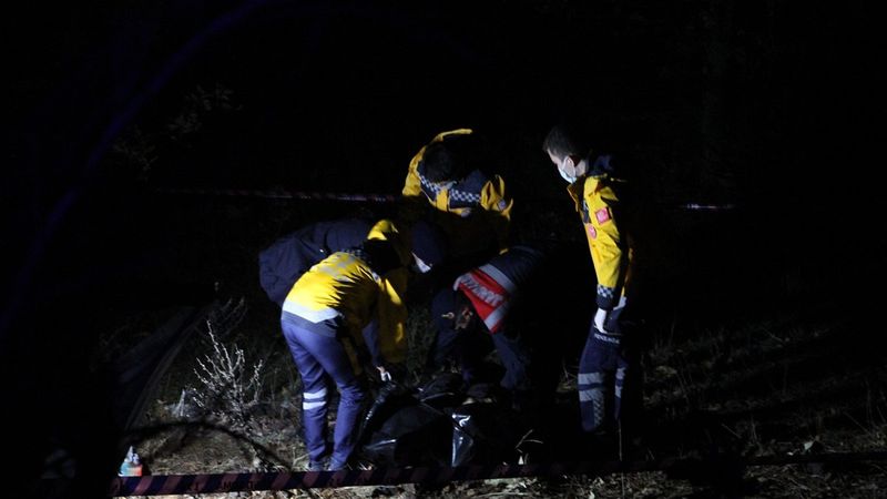Manisa'da 72 yaşındaki traktör sürücüsü uçuruma düştü