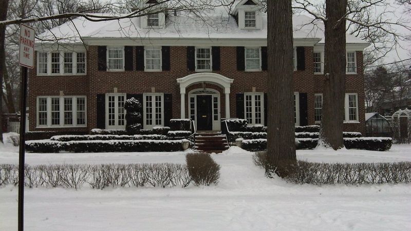 Evde Tek Başına filmindeki ev bir günlüğüne kiraya verilecek