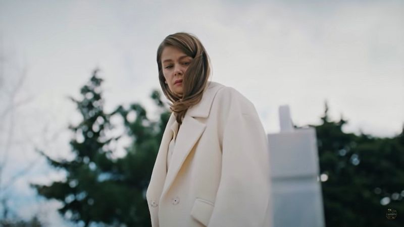 Camdaki Kız 23. bölüm fragmanı: Nalan, Feride'nin sakladığı büyük sırrın peşine düşüyor!