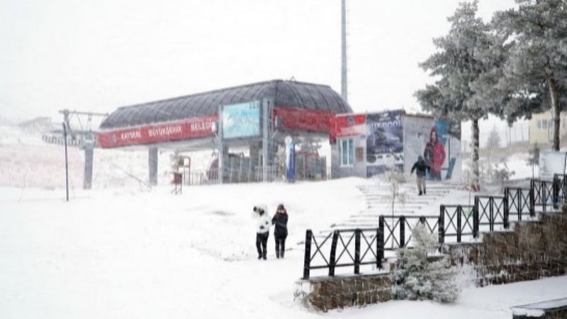 Erciyes’te kar kalınlığı 20 santime ulaştı