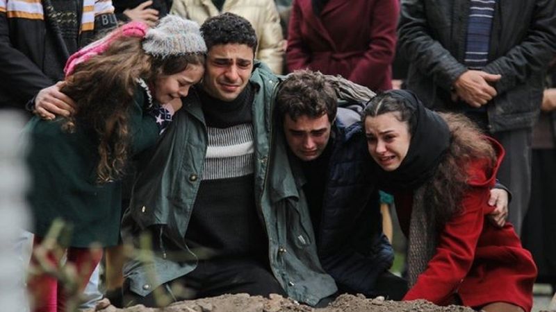 Kardeşlerim'de vedaların ardı arkası kesilmiyor! İki yıldız isim daha ayrıldı