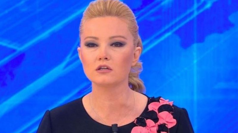 Müge Anlı mini elbisesi ile baş döndürdü! Sosyal medyadan rüzgar gibi geçti