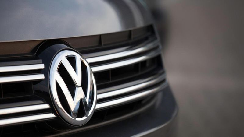 Volkswagen kasım ayındaki araç teslimatında zarara uğradı