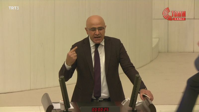 AK Partili ve HDP'li vekiller arasında FETÖ tartışması