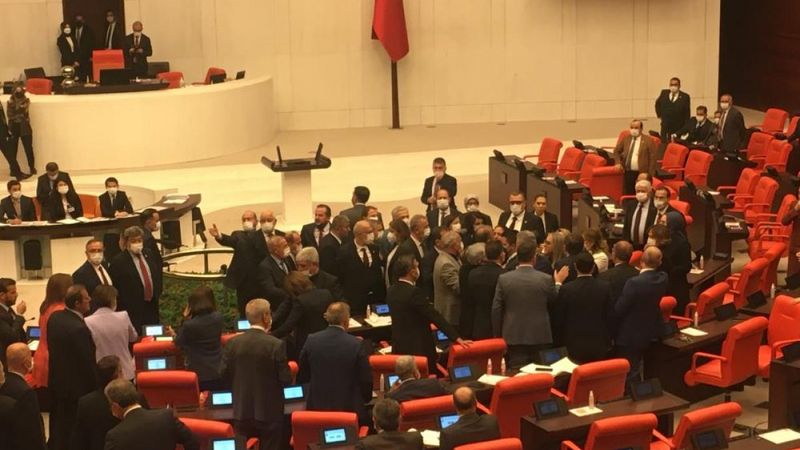 TBMM’de kadın milletvekilleri arasında kavga