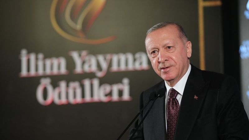 Cumhurbaşkanı Erdoğan 2021 İlim Yayma Ödülleri Töreni'nde