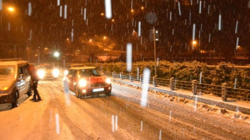 İstanbul'da kar yağışı başladı