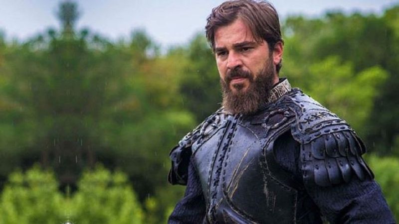 Barbaroslar'ın yıldızı Engin Altan Düzyatan'dan üzücü haber! Sosyal medyadan duyurdu