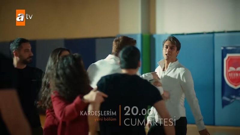 Kardeşlerim 34. bölüm 2. fragmanı: Nebahat hastaneye kaldırıldı, Doruk ile Ömer düşman oldu!