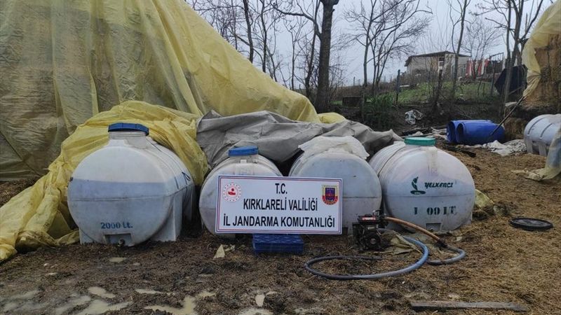 Kırklareli'nde 20 ton kaçak içki ele geçirildi