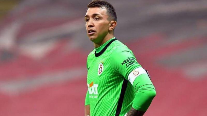 Muslera ne zaman sahalara dönecek? Galatasaray'ın kaleci çıkmazı...