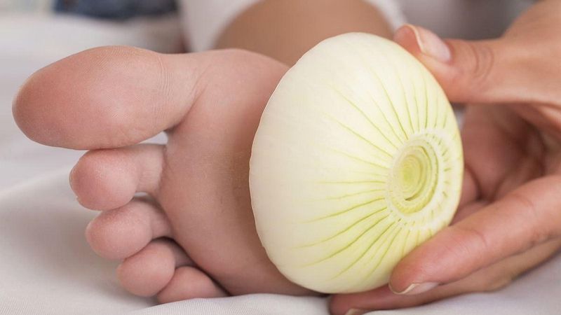 Ayağınızın altına soğan koyup uyuyun! Bakın neler oluyor