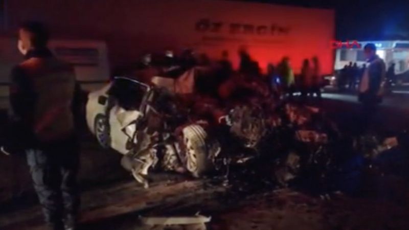 Çanakkale'de trafik kazası: 5 ölü